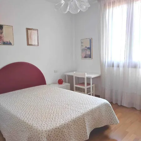 Maria House For Agripolis Kwatera prywatna *